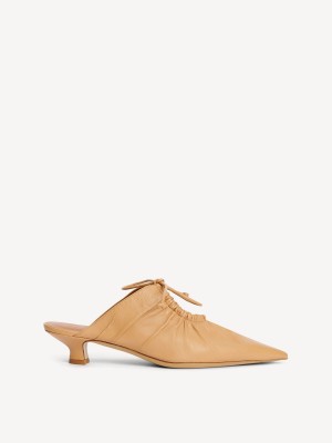 Obuv By Malene Birger Masey Leather Mules Béžový | CZ_BB77846